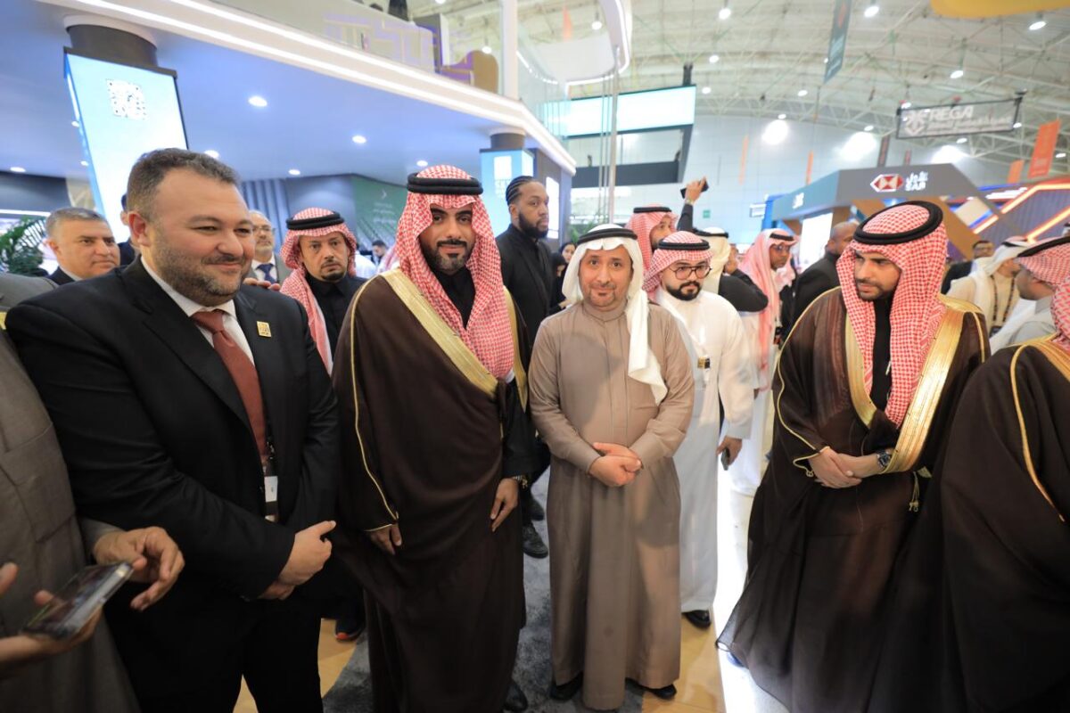 زيارة الرئيس التنفيذي للهيئة العامة للعقار لجناحنا خلال معرض ريستاتكس 2025